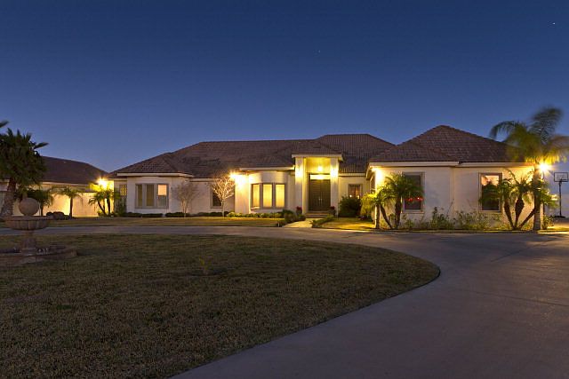1st image of 2805 Santa Teresa
