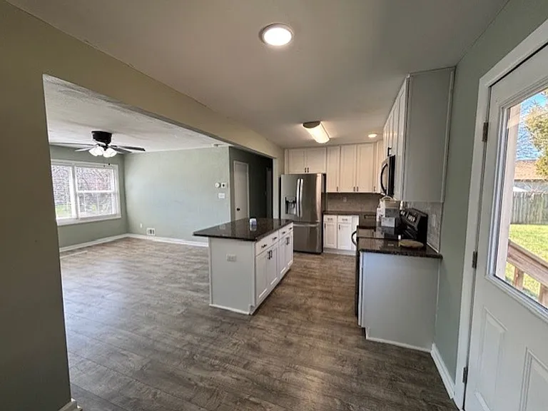 1407 Kay Ave — Photo 7
