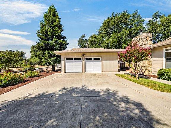 5th image of 7150 Deschutes Rd