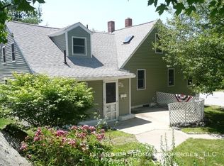 37 Spring St #A, Newmarket, NH 03857