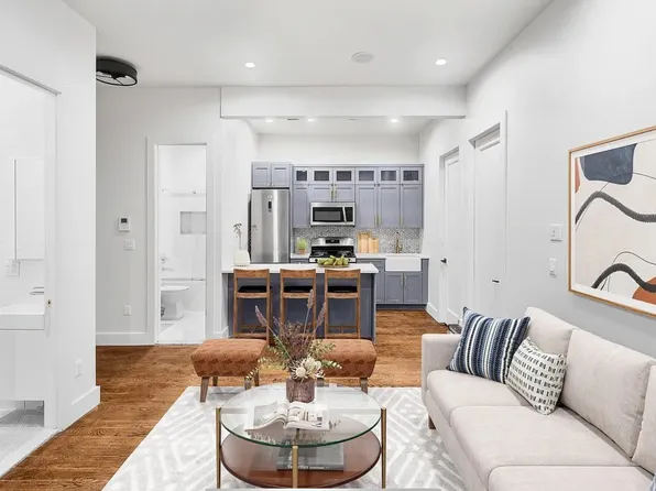 12 Belvedere Street 3B image 1 of 9