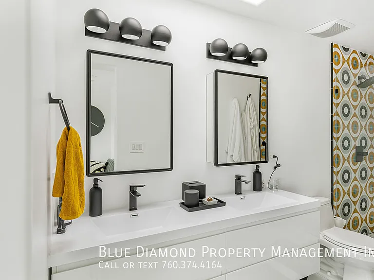 2020 Cambridge Ave — Photo 23