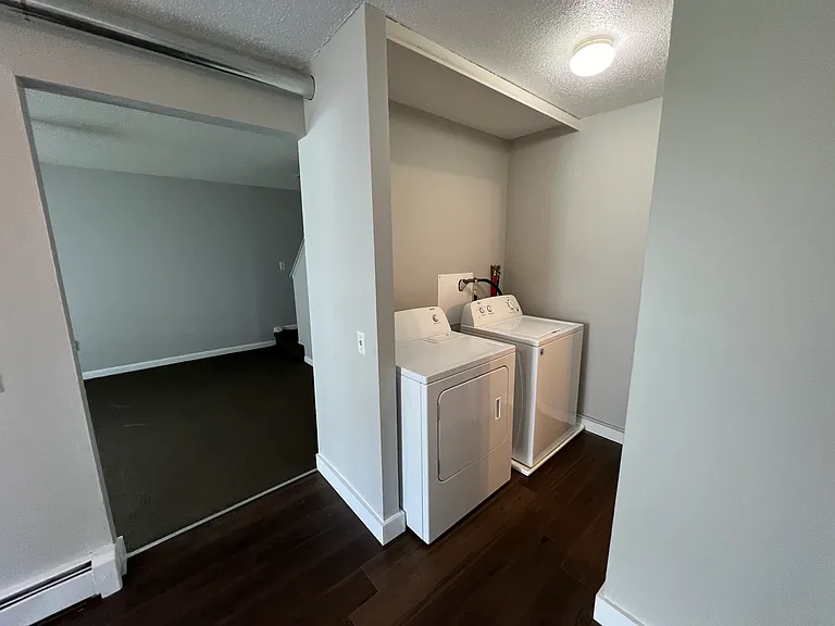 92 Wakelee Rd #D — Photo 5