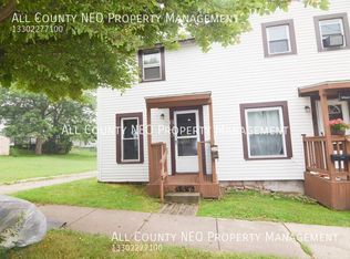 623 S Meridian St, Ravenna, OH 44266