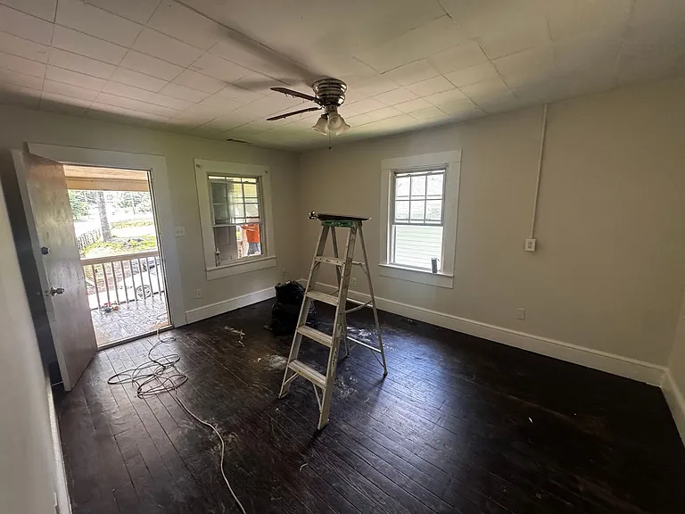 1297 Bolton Rd NW #C — Photo 2