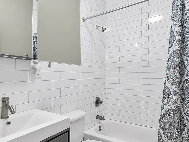 469 Central Ave #1R — Photo 6
