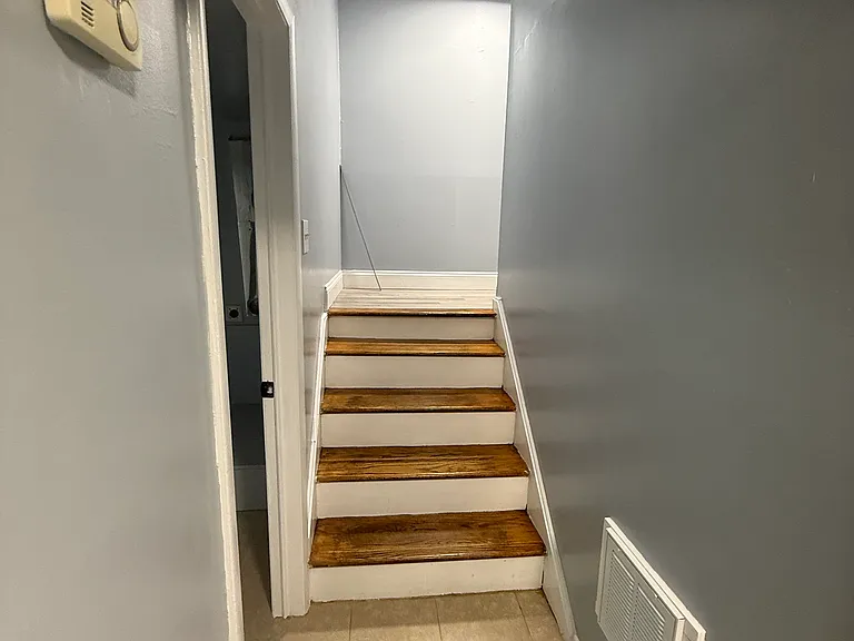 1922 Atkins Dr — Photo 11