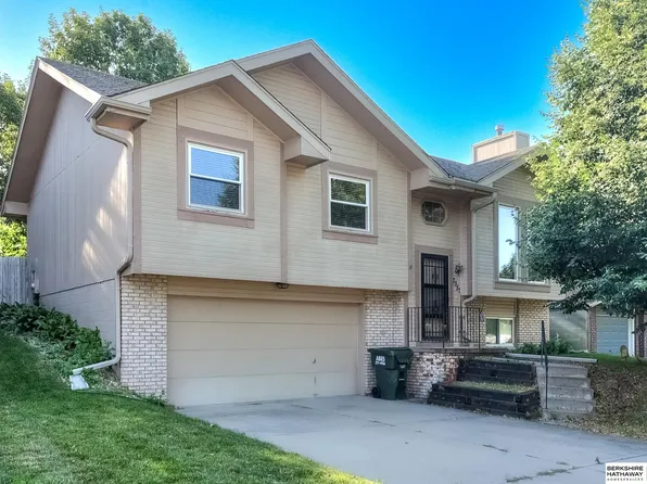 7351 N 82nd Ave, Omaha, NE 68122