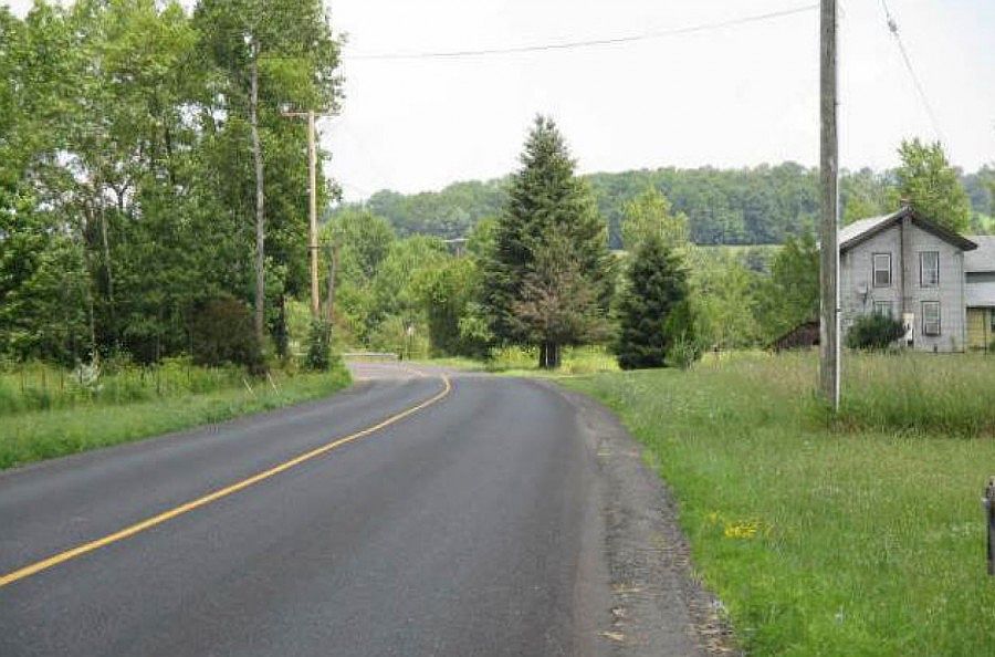 2nd image of 1183 Straits Corners Rd