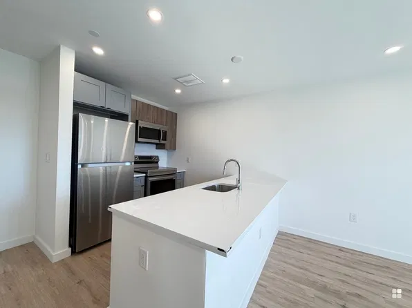 504 Market St, Newark, NJ