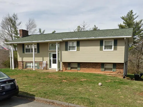 1028 Cedar Hills Dr, Church Hill, TN 37642