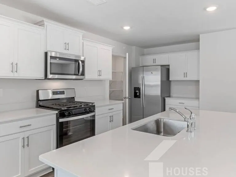 119 Cranford Rd — Photo 5