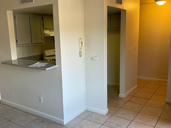 5th image of 339 W Lexington Dr #B4