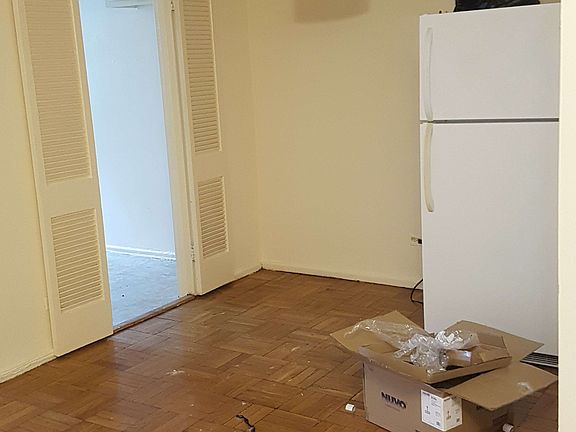 3rd image of 480 E 21st St APT D1