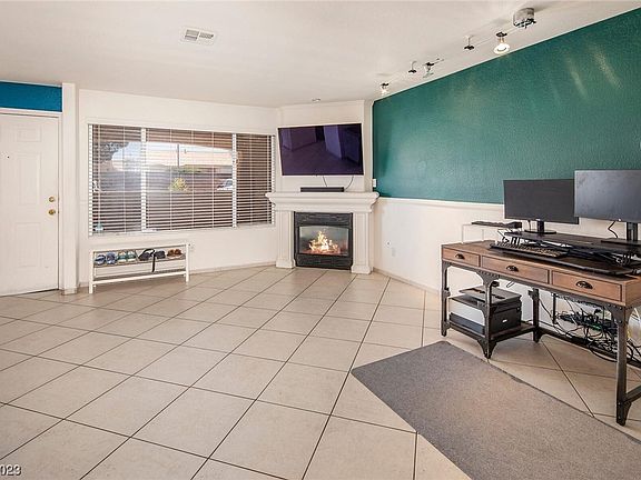 5th image of 350 S Durango Dr Unit 133