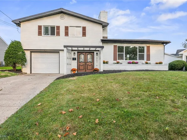 907 Lawrence Ave, Girard, OH 44420