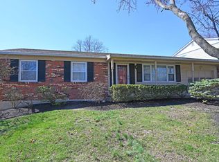 1615 Summithills Dr, Cincinnati, OH 45255