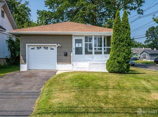 84 Kossuth St, Piscataway, NJ