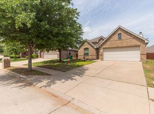 1616 Wickham Dr, Burleson, TX 76028