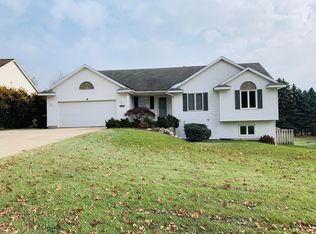 6618 34th Ave, Hudsonville, MI 49426