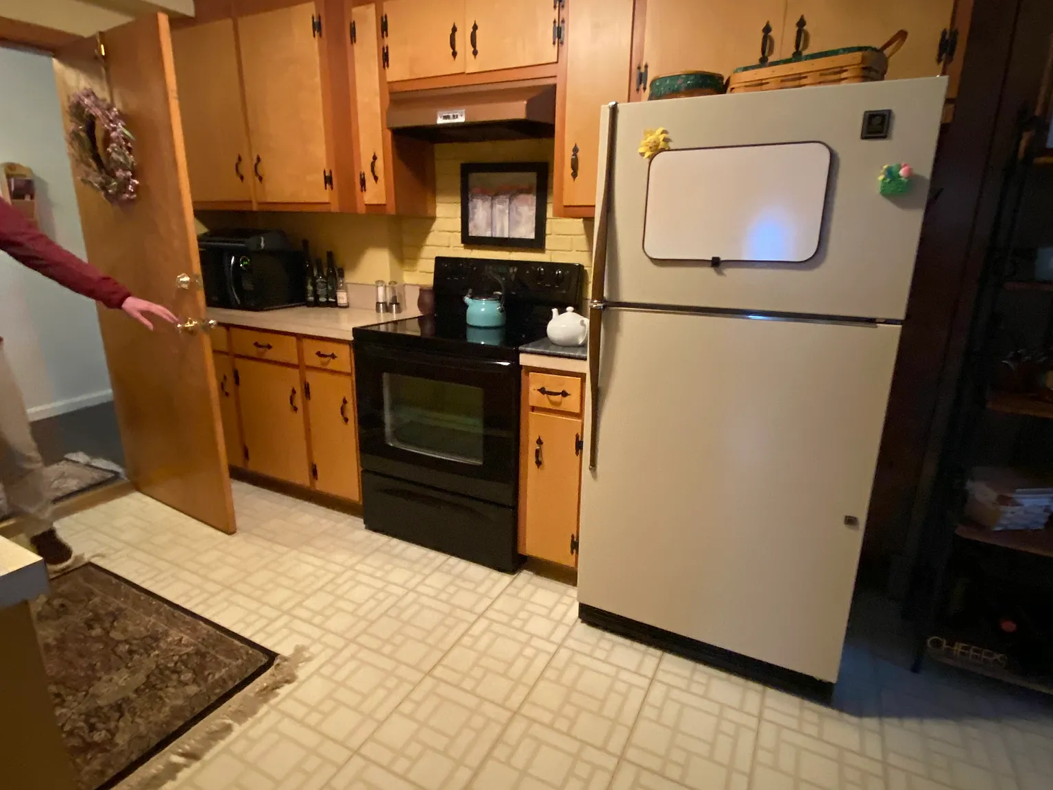 3 bed, 1300 sqft, $2,675 — Photo 3