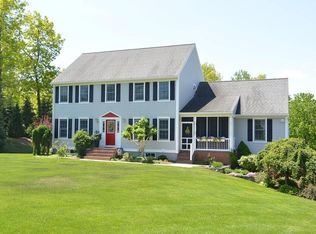 8 Stonebridge Cir, Clinton, MA 01510
