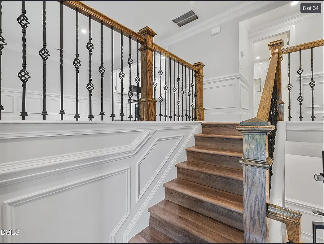 316 Howland Avenue - 1 — Photo 2
