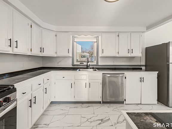 2nd image of 272 Franklin Road