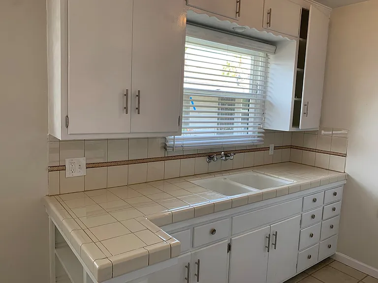 30 N Alboni Place 25 Bonito Ave — Photo 9