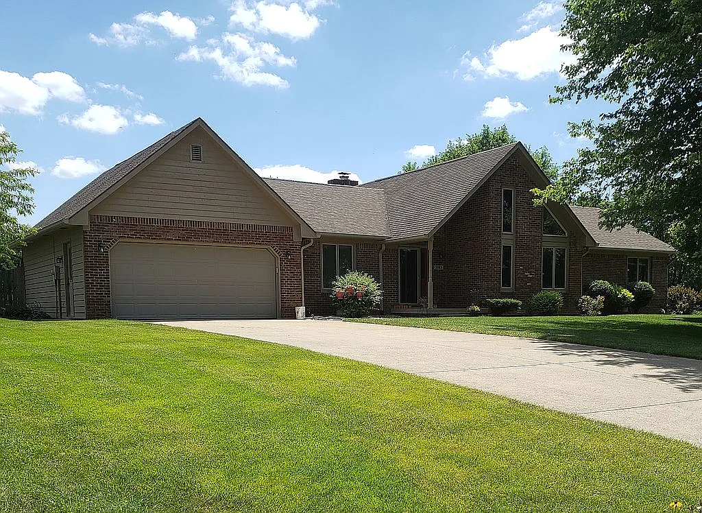 3963 Cranberry Dr photo 1
