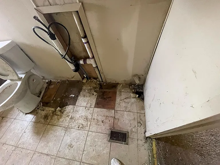 56 Lincoln Ave — Photo 12