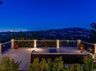 4602 Monarca Dr, Tarzana, CA 91356