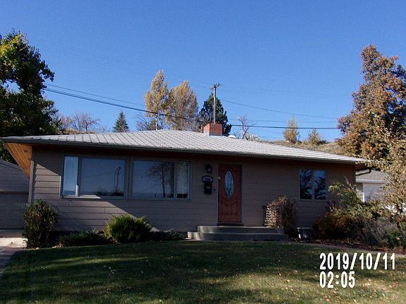 2nd image of 950 Assiniboine Ave