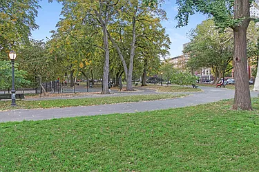 Rented by Artur Gutman, LREB