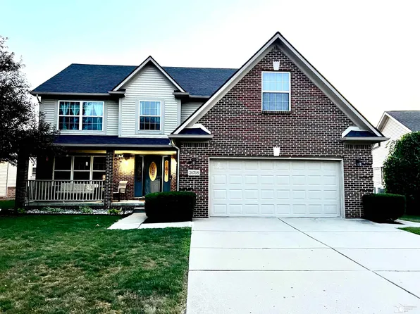 26768 Pepperwood Dr, Woodhaven, MI 48183
