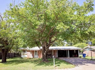 1210 S Rodgers Dr, Graham, TX 76450