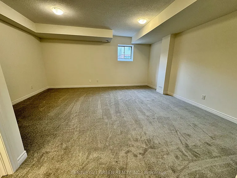 183 Broadacre Dr — Photo 37