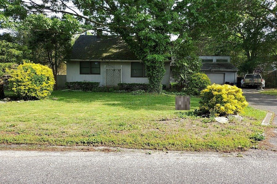 16 Coventry Ave, Mastic, NY 11950 Zillow