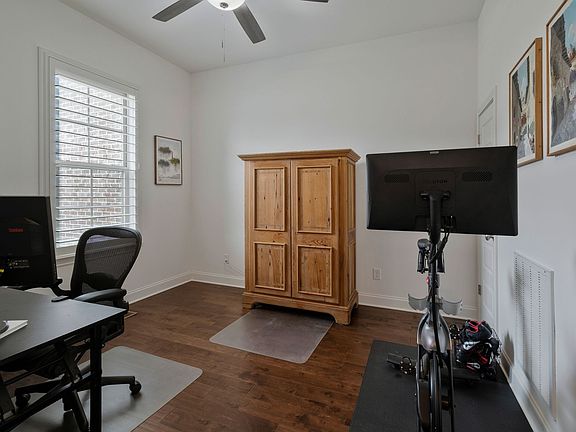 4th image of 838 Nolenmeade Pl