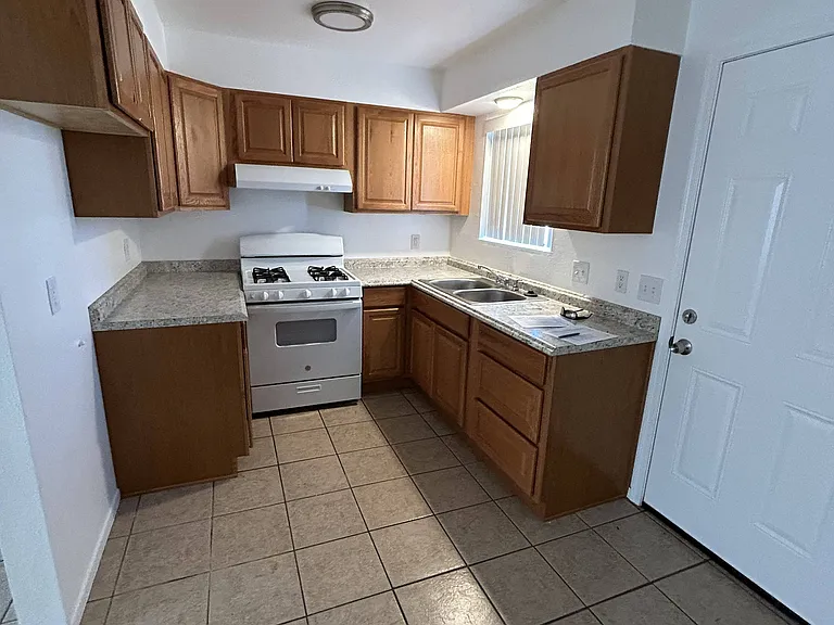 1345 E Navajo Dr. — Photo 2