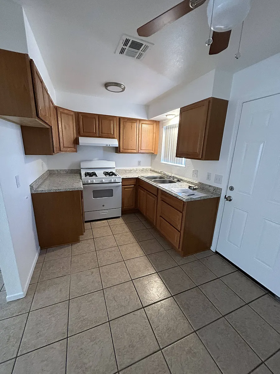 Floor plan 2 Bedroom. 1 Bathroom. 0 Half