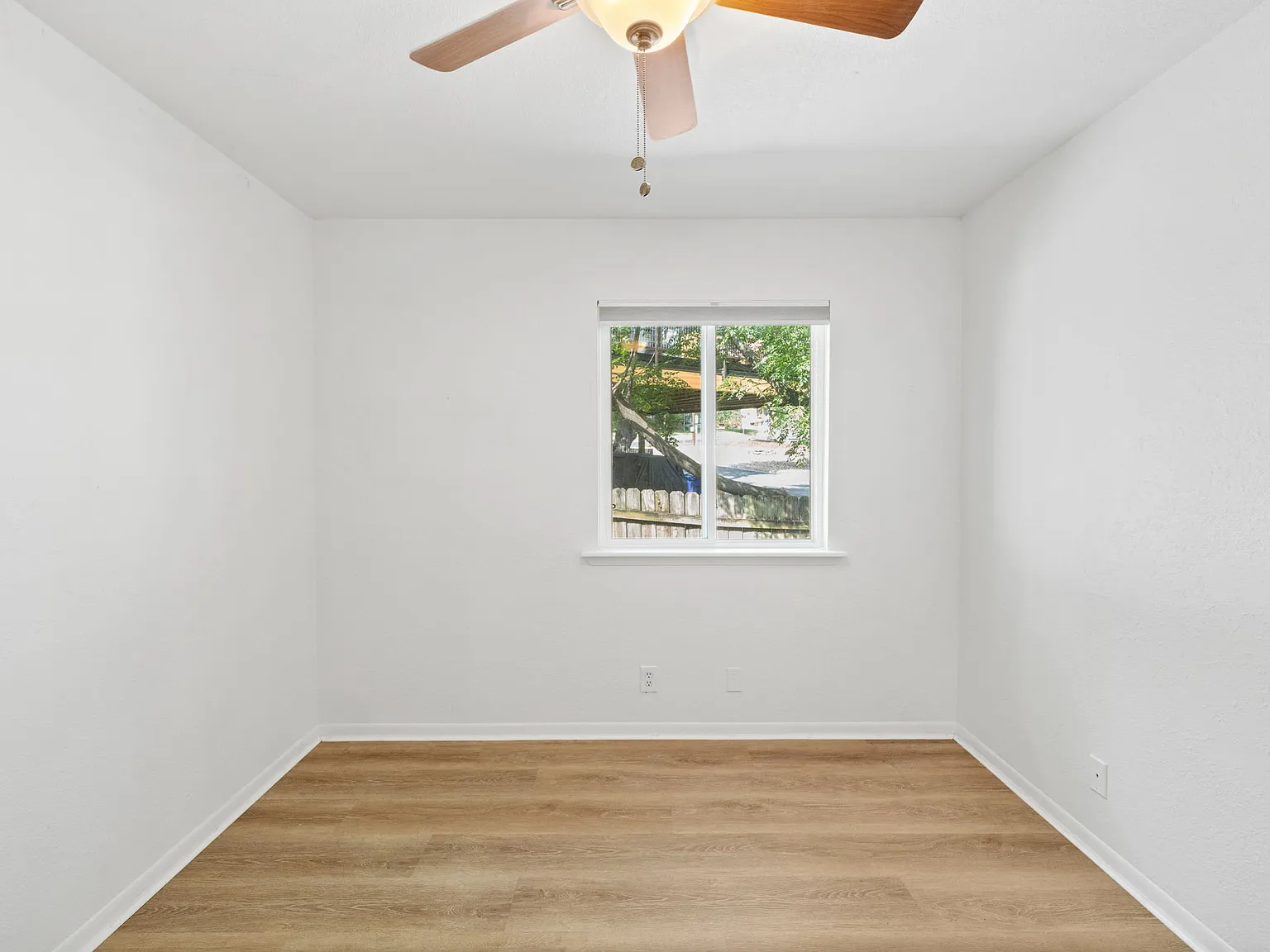 4 bed, 1432 sqft, $800 — Photo 4