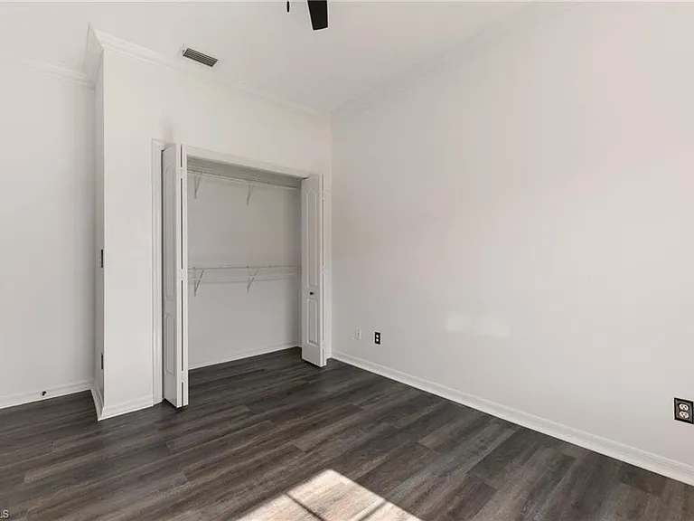 223 Stanhope Cir — Photo 23