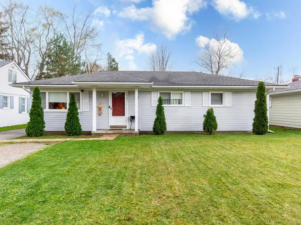 1983 Washington St, Algonac, MI 48001