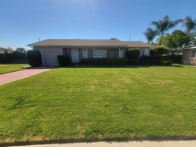 1442 De Witt Ave, Sanger, CA, 93657