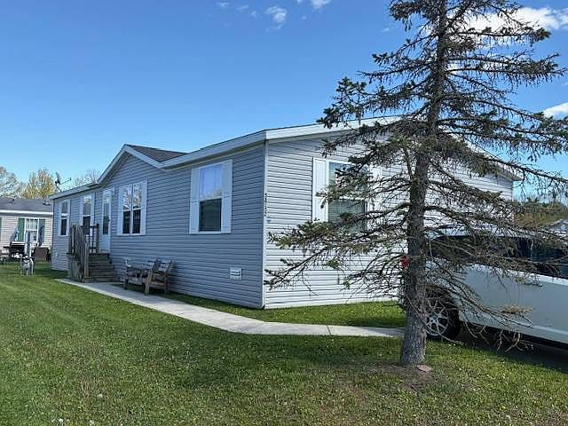 1st image of 58152 Meadow Creek Blvd