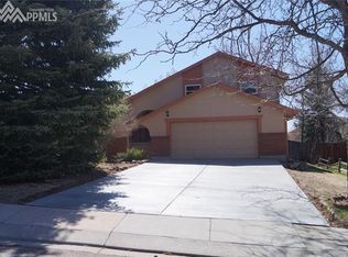 2775 Maroon Bells Ave, Colorado Springs, CO 80918