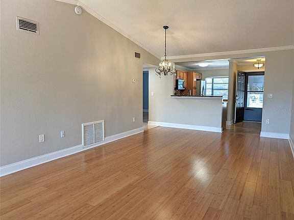 5th image of 5657 Summer Side Ln #33B