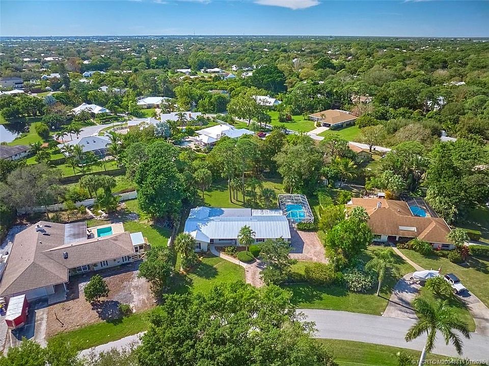 1st image of 2874 NE Rosetree Dr