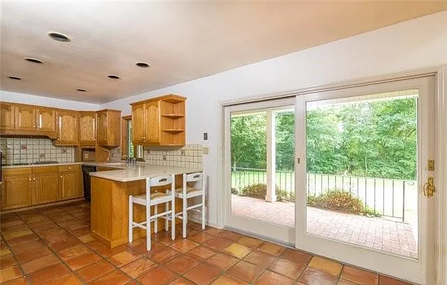 536 Cold Spring Rd — Photo 7